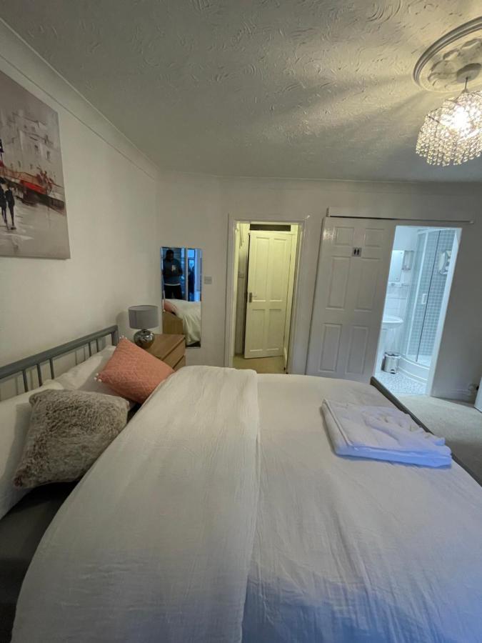 Alder En-Suites Self-Catering With Private Shower 1 Southampton Eksteriør bilde
