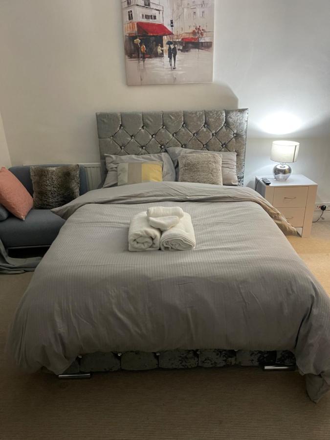 Alder En-Suites Self-Catering With Private Shower 1 Southampton Eksteriør bilde