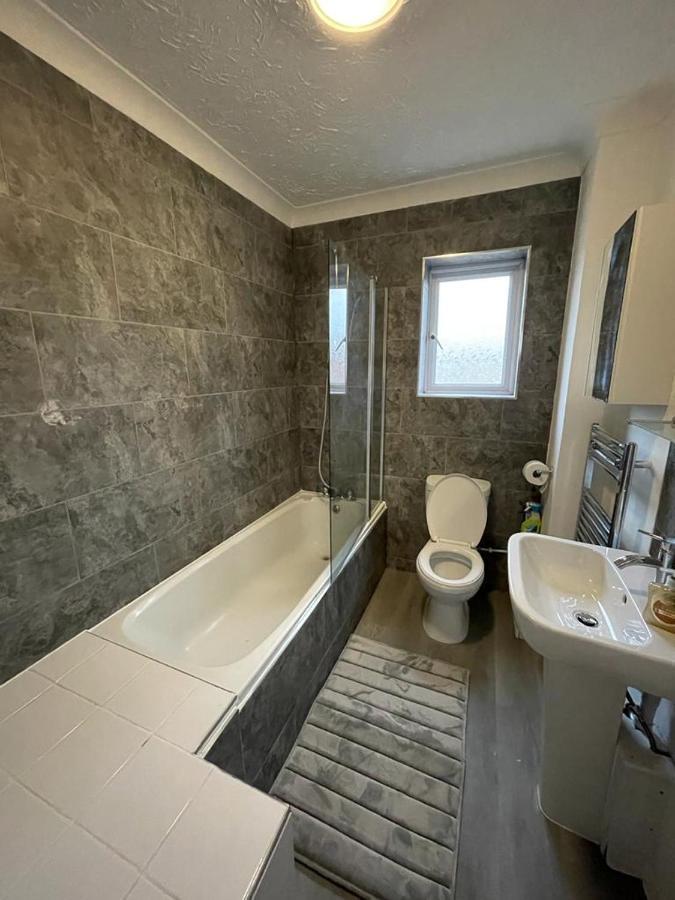 Alder En-Suites Self-Catering With Private Shower 1 Southampton Eksteriør bilde