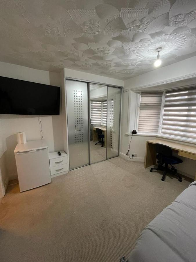 Alder En-Suites Self-Catering With Private Shower 1 Southampton Eksteriør bilde